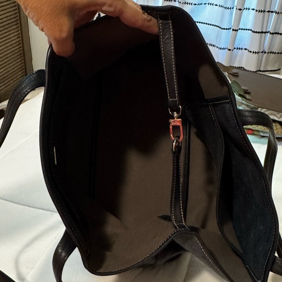 MCM Black Shopper Bag with Sturdy Leather Handles - Picture 3 of 14